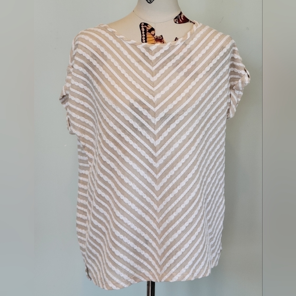 emma JAMES tan and white striped short sleeve top size Large